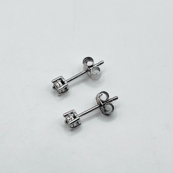 Natural Diamond Tiny Stud Earrings 925 Sterling Silver - Picture 4 of 4